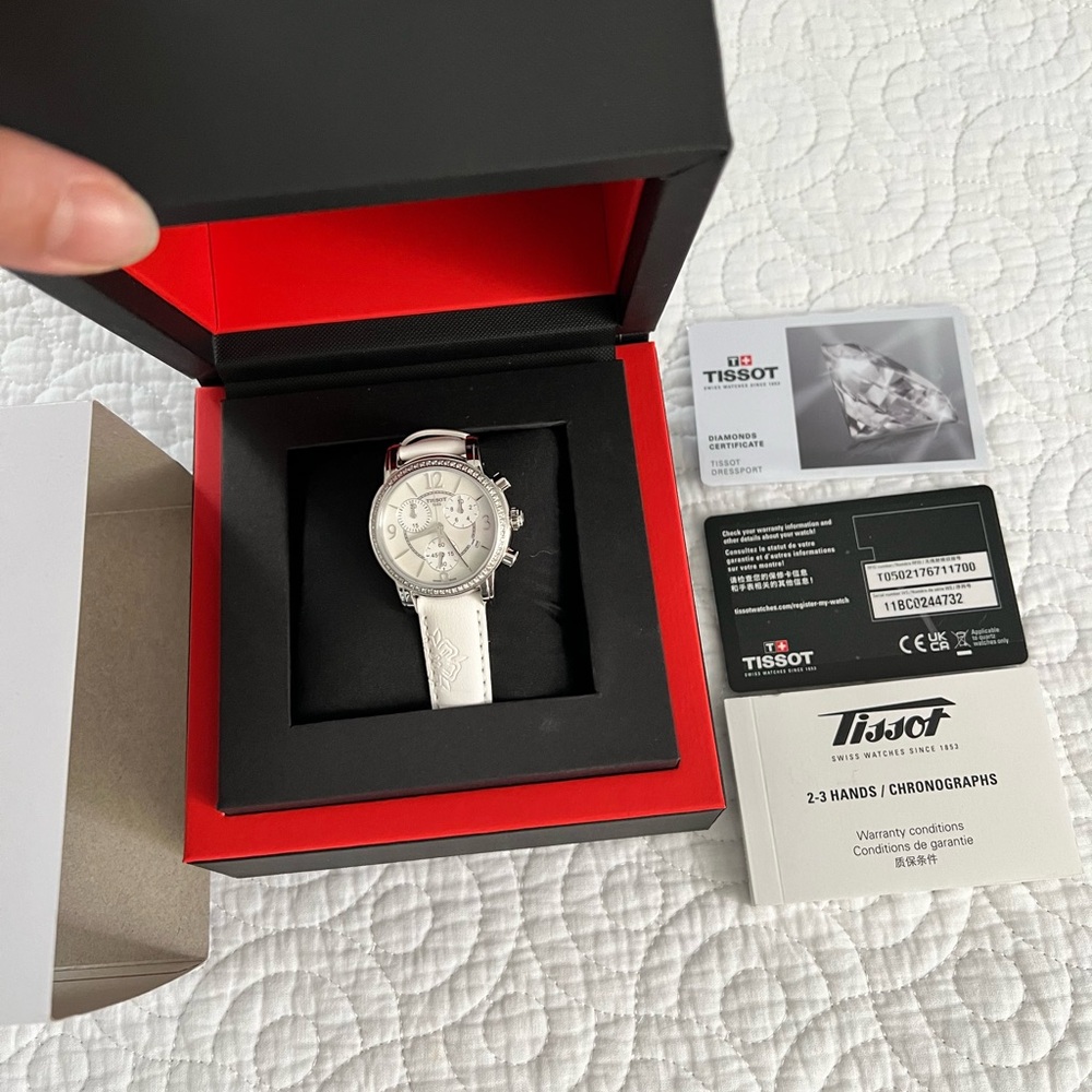 Tissot women’s dressport synthetic leather watch 35mm - Picture 4 of 16